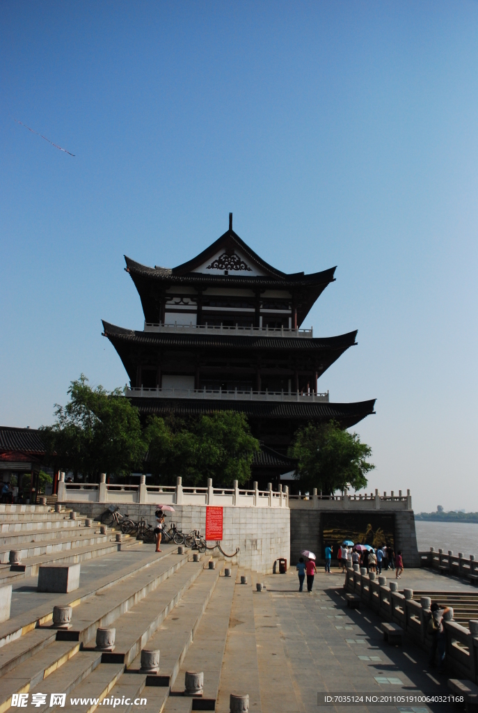 杜甫江阁
