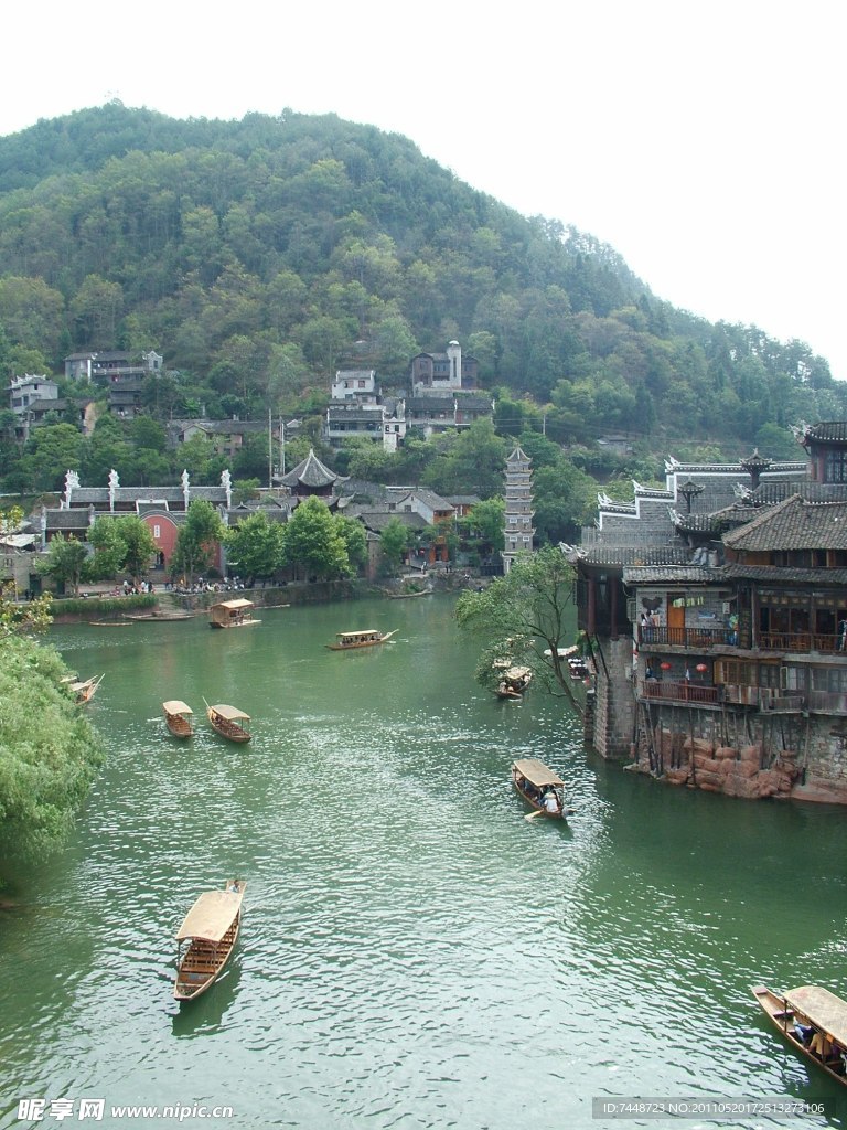 湘西凤凰沱江