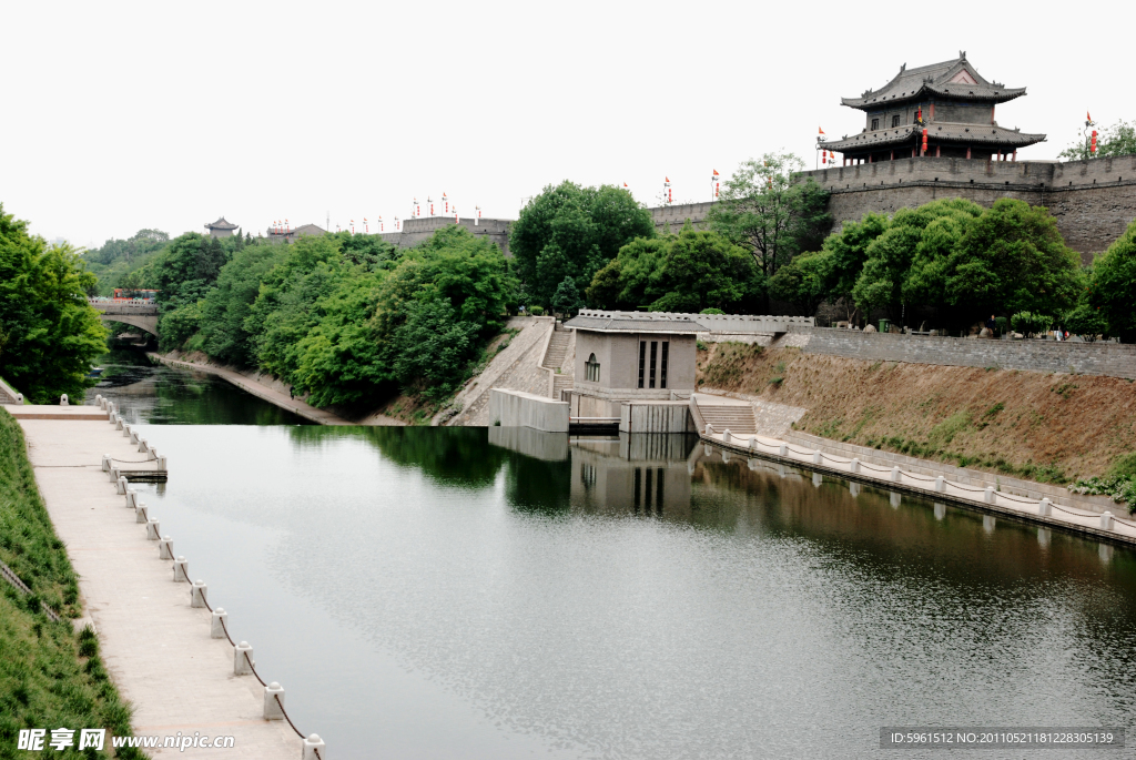 西安城墙及护城河