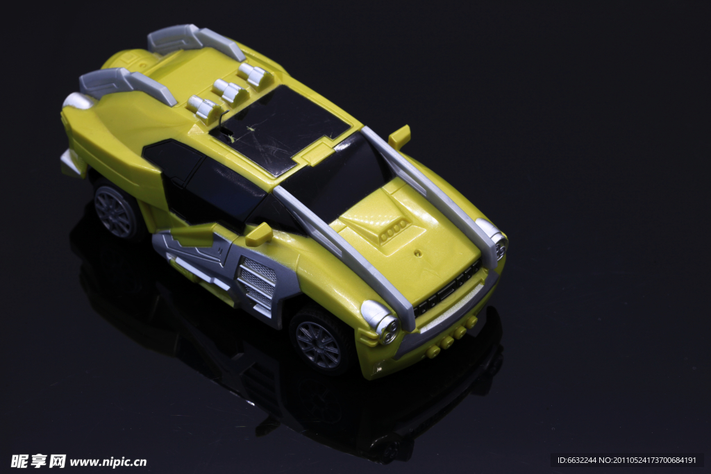 玩具车