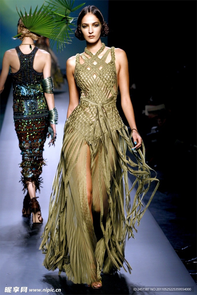 2010春夏Jean Paul Gaultier秀场图
