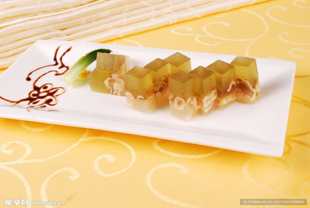 菊花凤衣