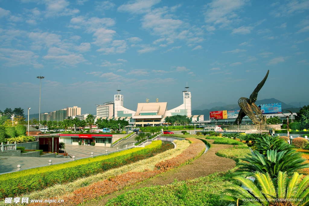 龙岩市火车站入口