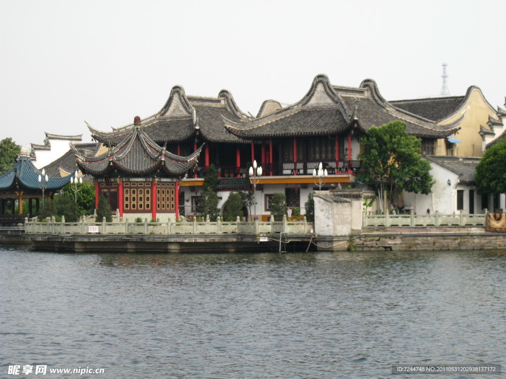 古建筑房