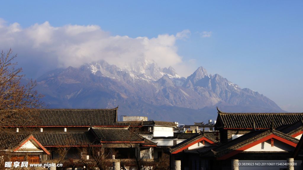 古城雪山