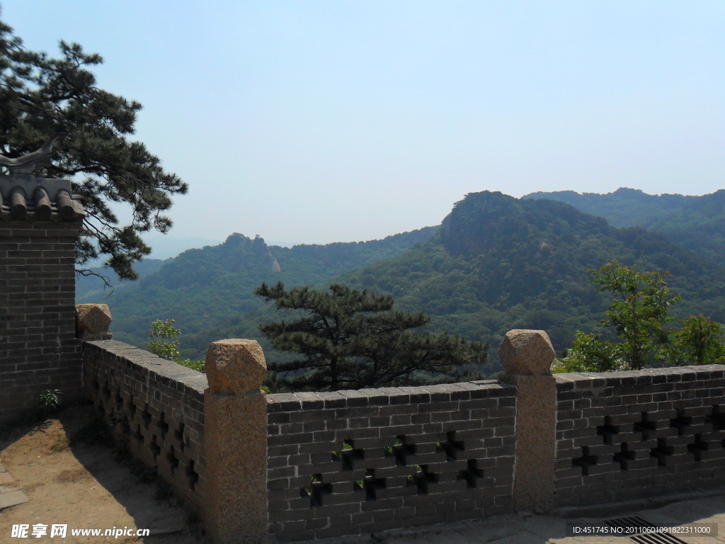 山中风景