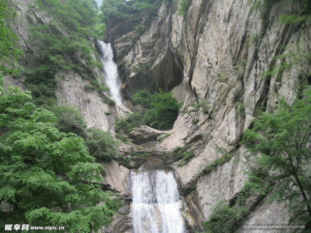 瀑布全景