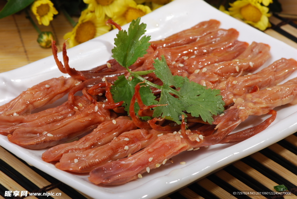 酱鸭舌