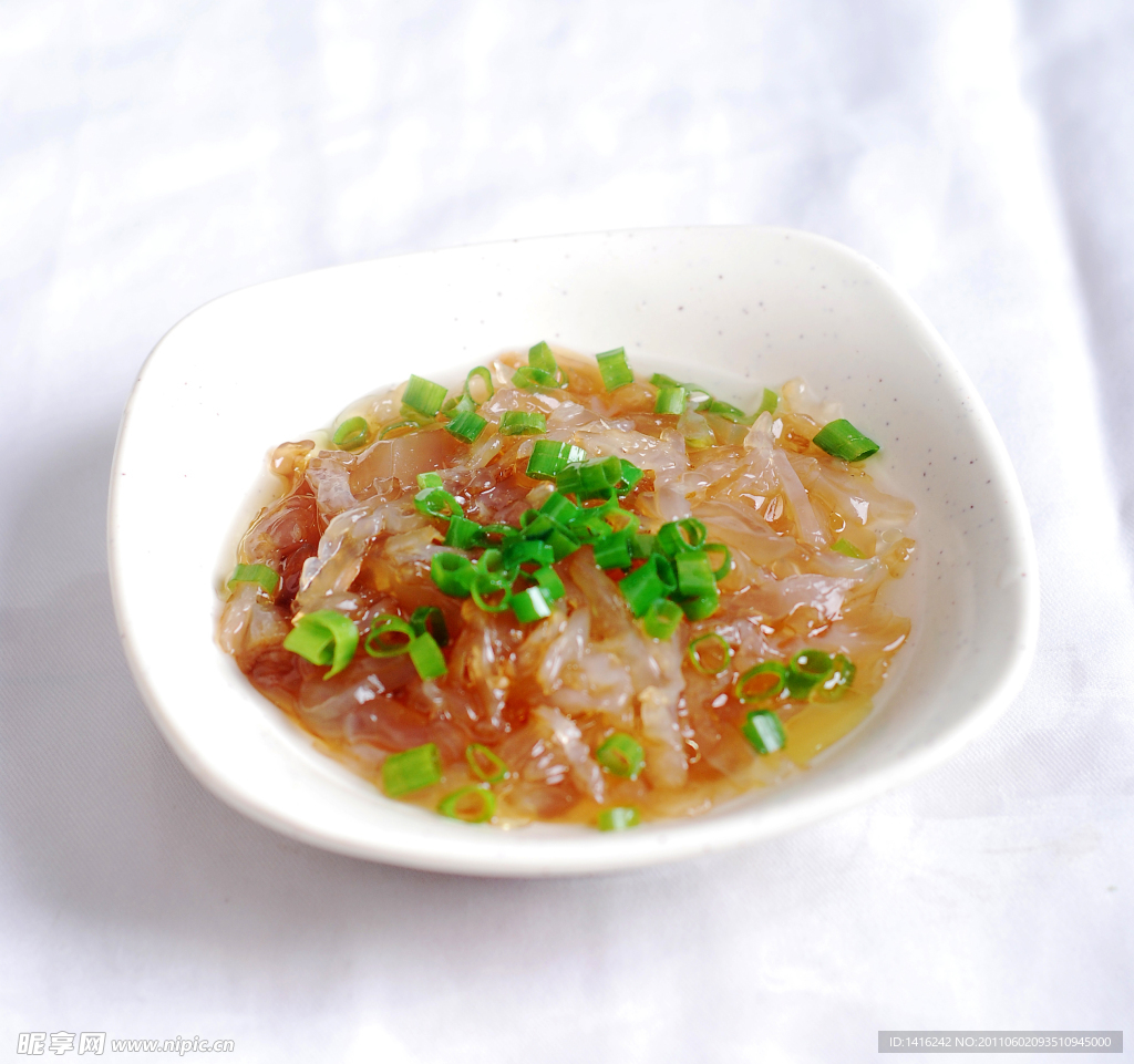 凉拌海蜇丝