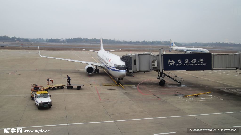 机场