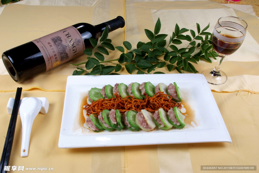 虫草花蒸萝卜