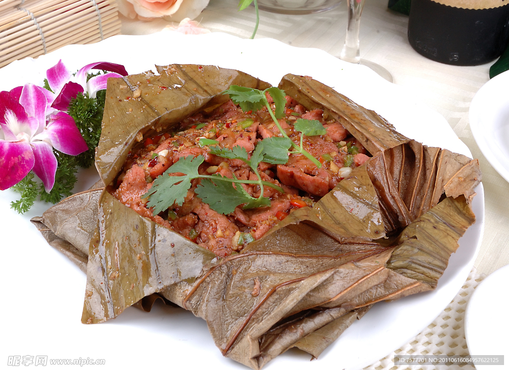 荷叶蒜香牛肉