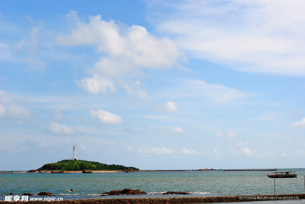 海中小岛