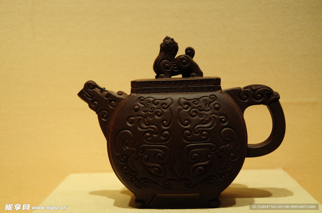 紫砂工艺品壶