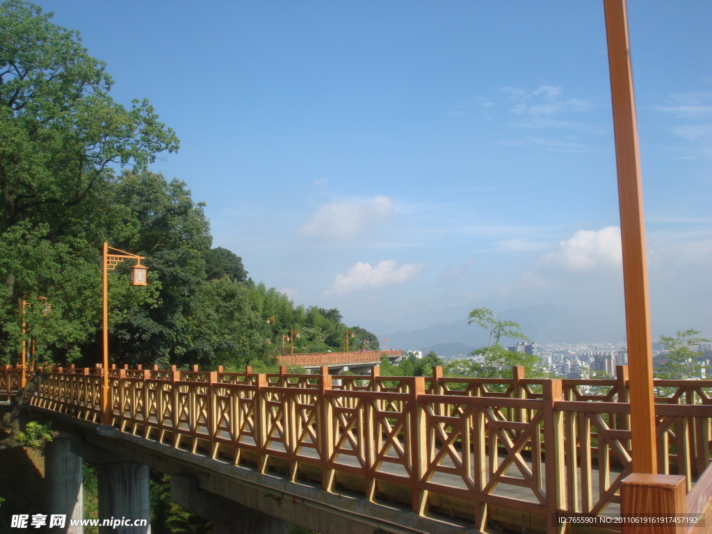 环山栈道