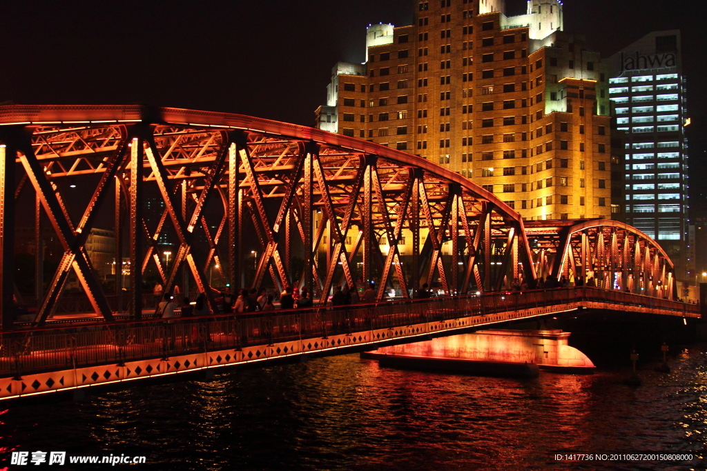 外滩夜景 外白渡桥