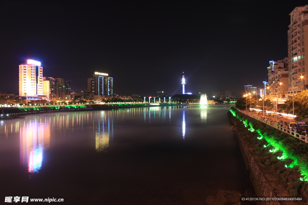 新丰江夜景