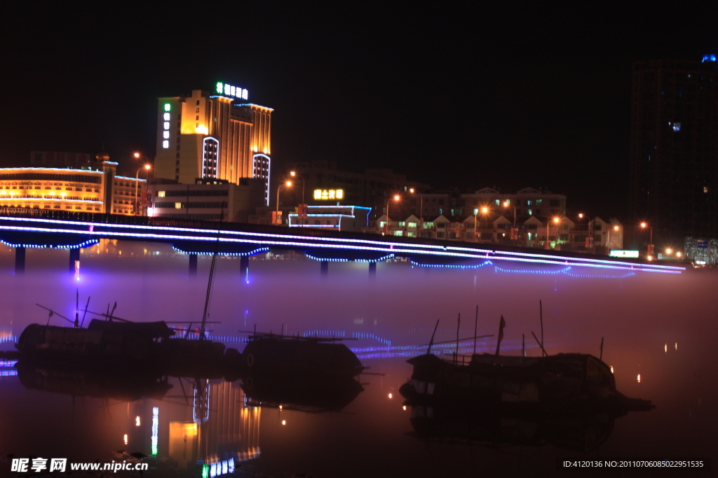 新丰江夜景