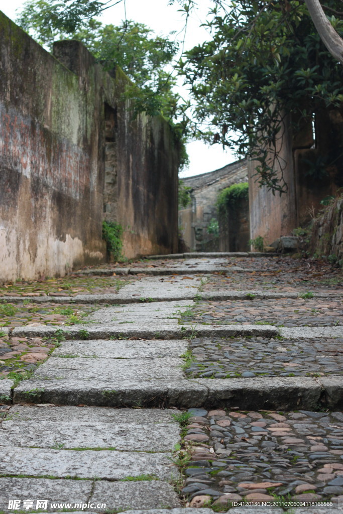 石子路