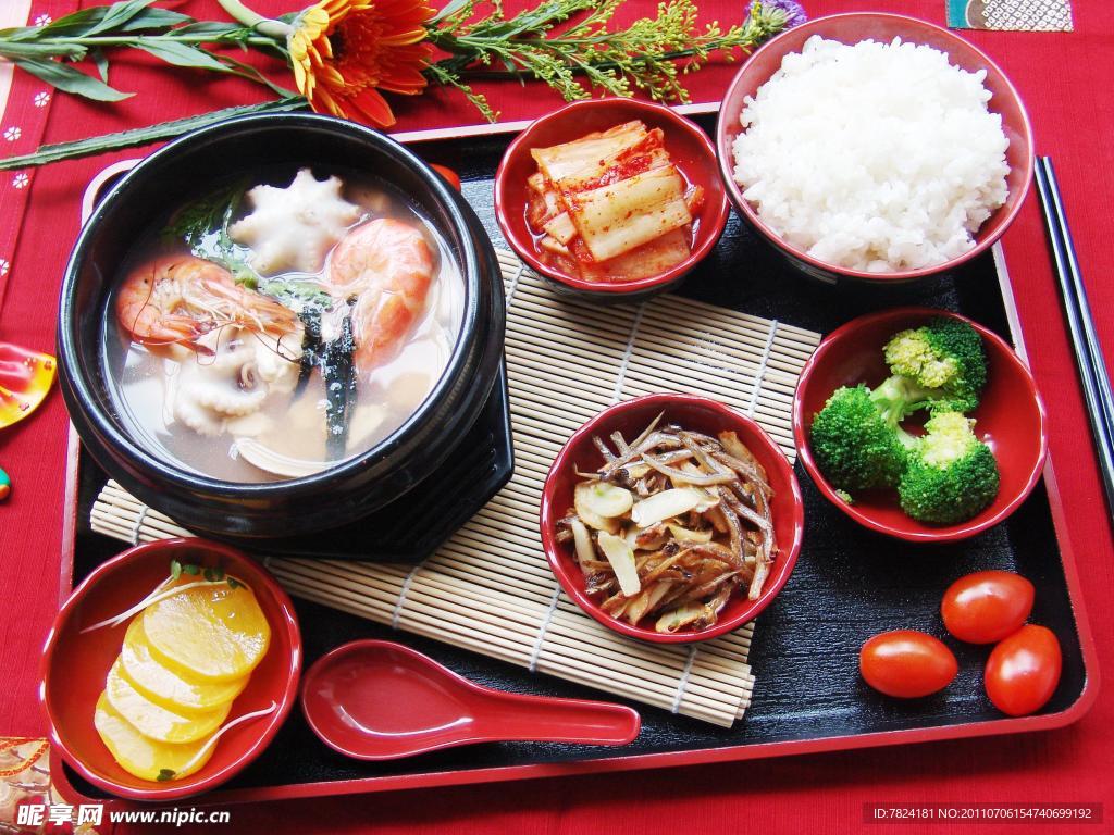 海鲜豆腐汤饭