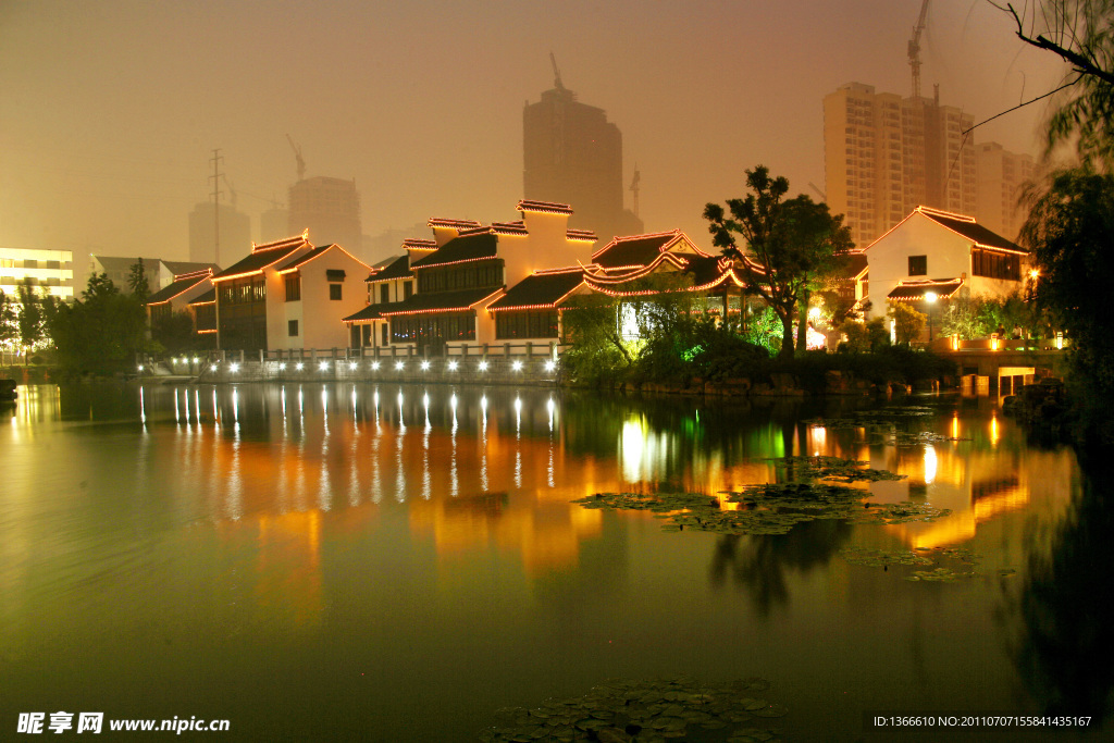 无锡蠡溪西苑夜景