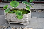 石雕花盆