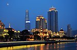 海河东岸新老建筑群