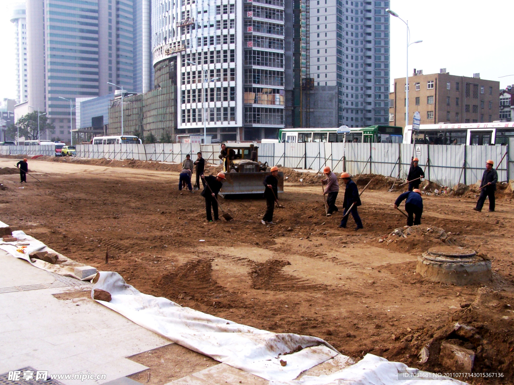 城市道路建设施工现场