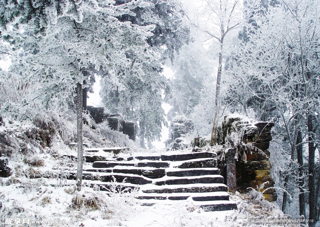 鬼谷岭·冬雪