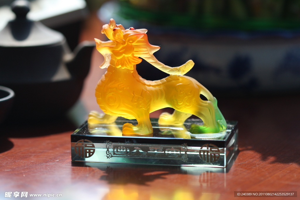 麒麟古法琉璃水晶香水座
