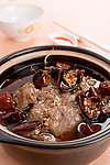 水煮牛肉沙锅