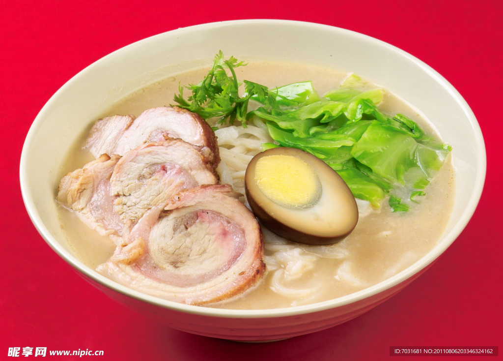 肥肠鸡蛋面