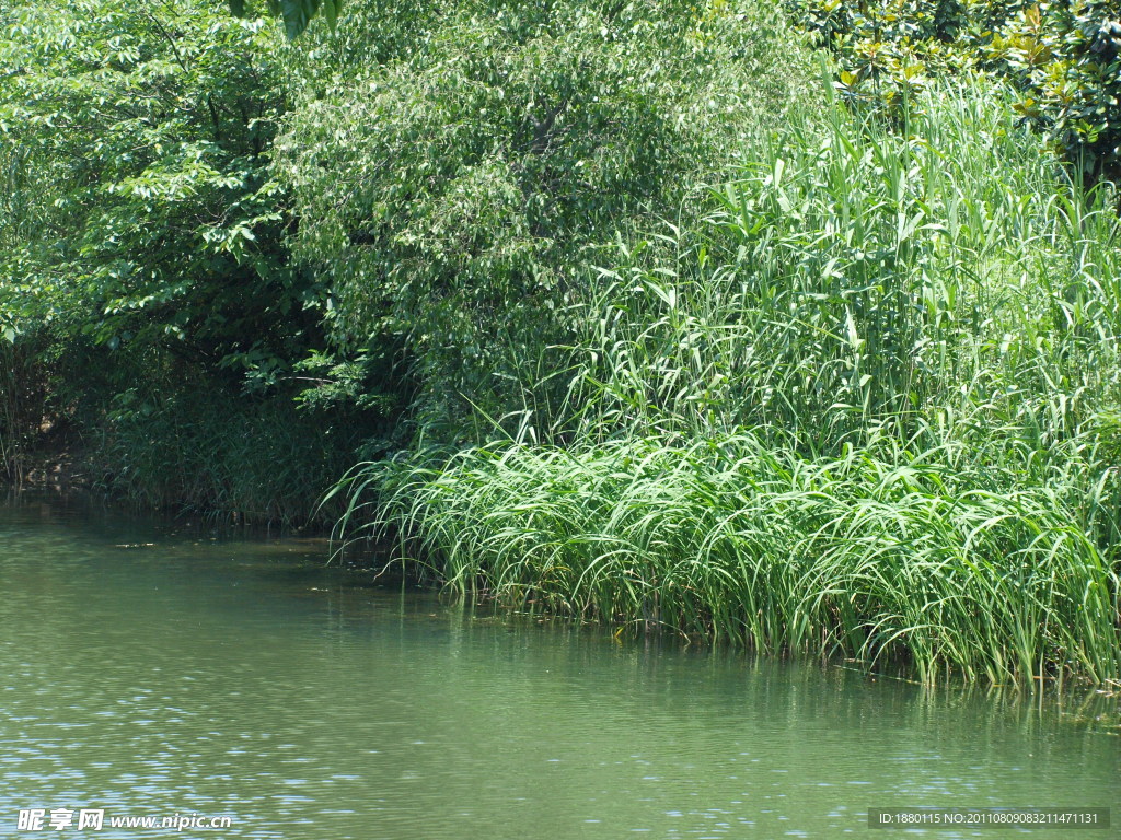 小河