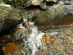 山涧溪水