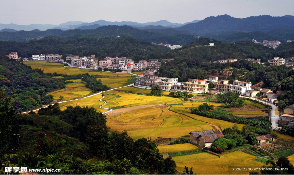 山村秋色