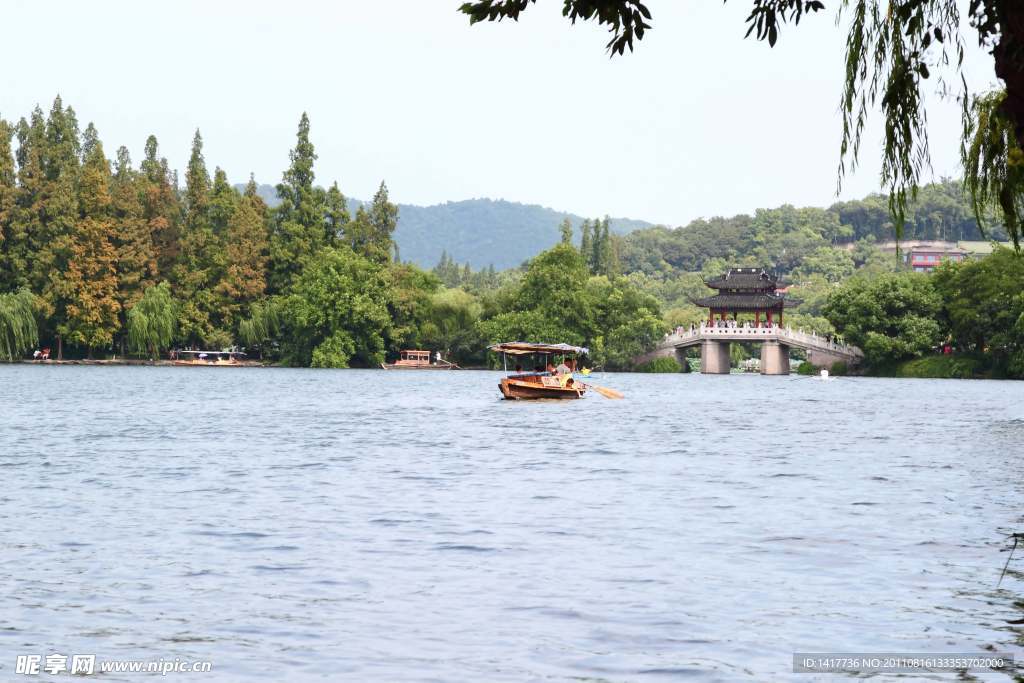 西湖游船