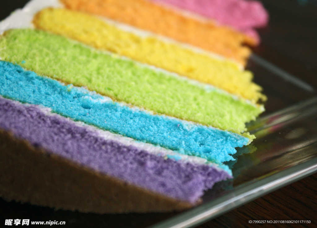 美丽的彩虹蛋糕