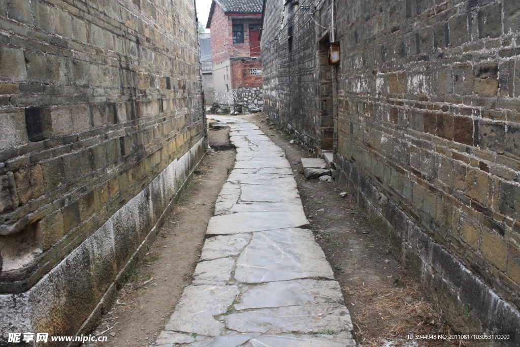 石板路