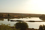 小河流水