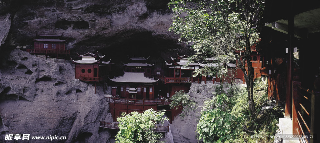 甘露寺侧