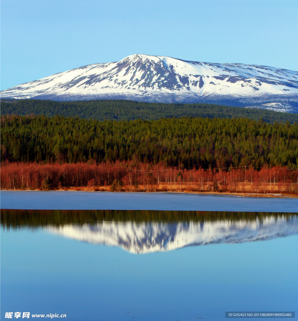 雪山美景