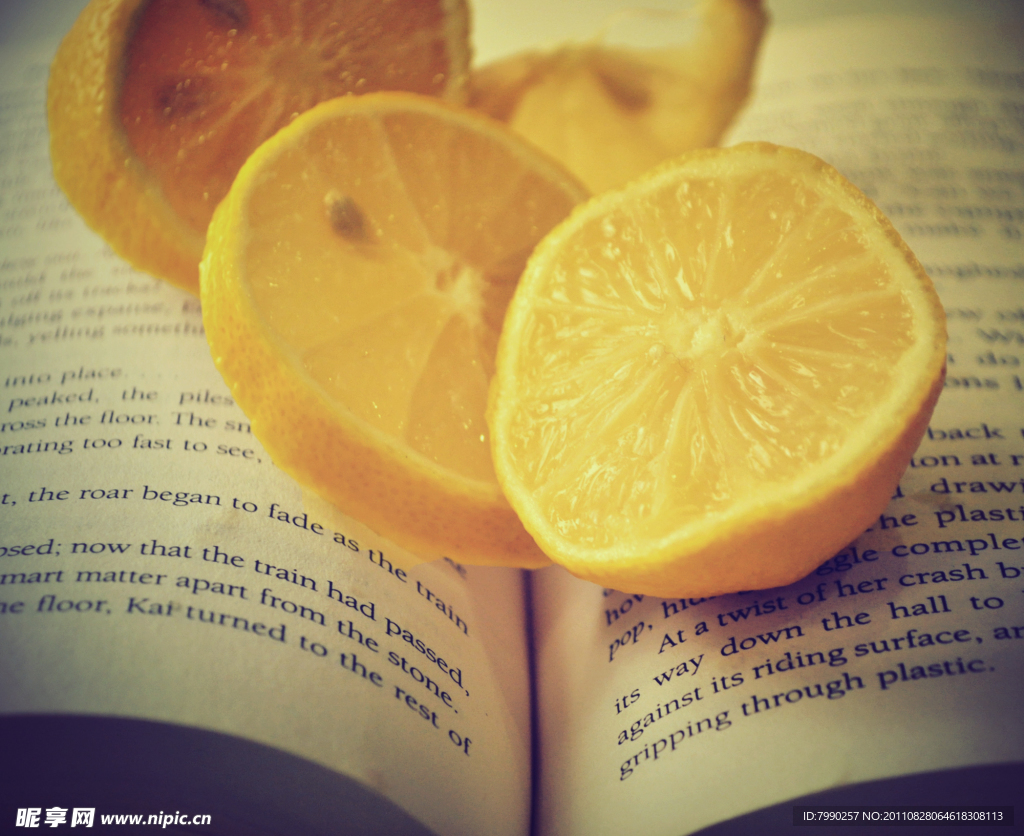 柠檬与书