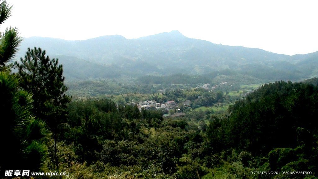 鄂东山地