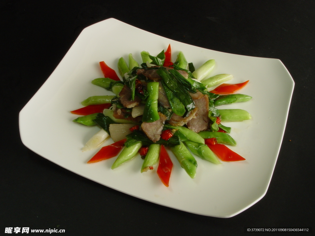 大蒜炒腊肉
