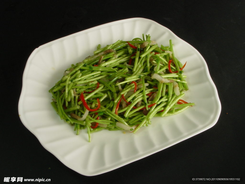 篱蒿炒腊肉
