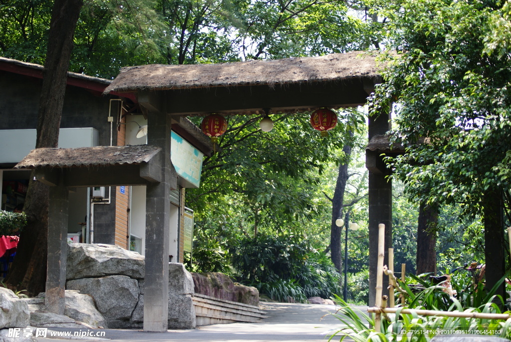 草堂门