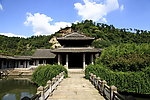 鲁镇柯岩