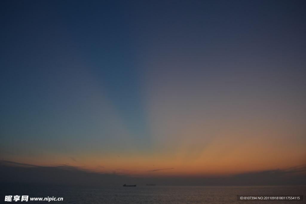 海上霞光