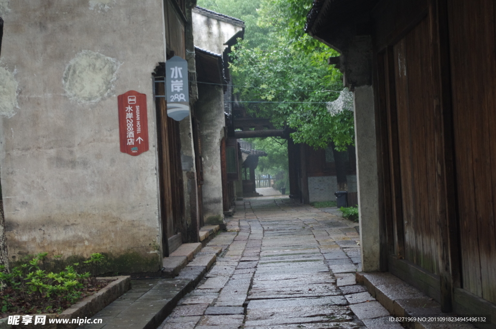 古镇小路