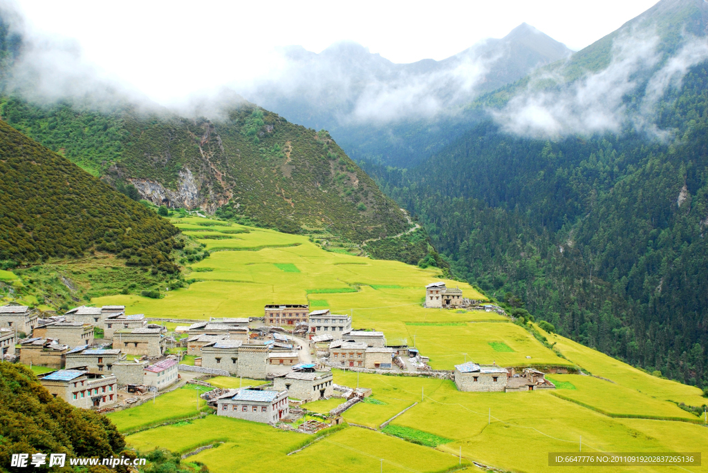 山村风光